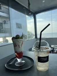 คาเฟ่ริมทะเล ศรีราชา