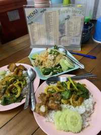 ร้านยำไก่แซ่บก๊ะดา 