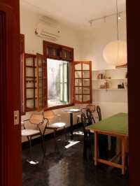 Day Mo Cafe