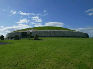 Newgrange – Ireland’s Ancient Wonder