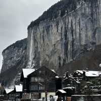 Unforgettable Lauterbrunen White Snow in Lauterbrunnen: A Winter Wonderland