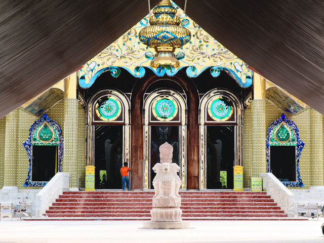 วัดพระพุทธแสงธรรม