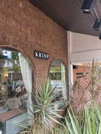 KRISP - ยืนหนึ่งเรื่องเบเกอรี่ บรรยากาศสุดชิว