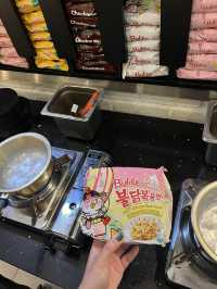 Free flow ramen
