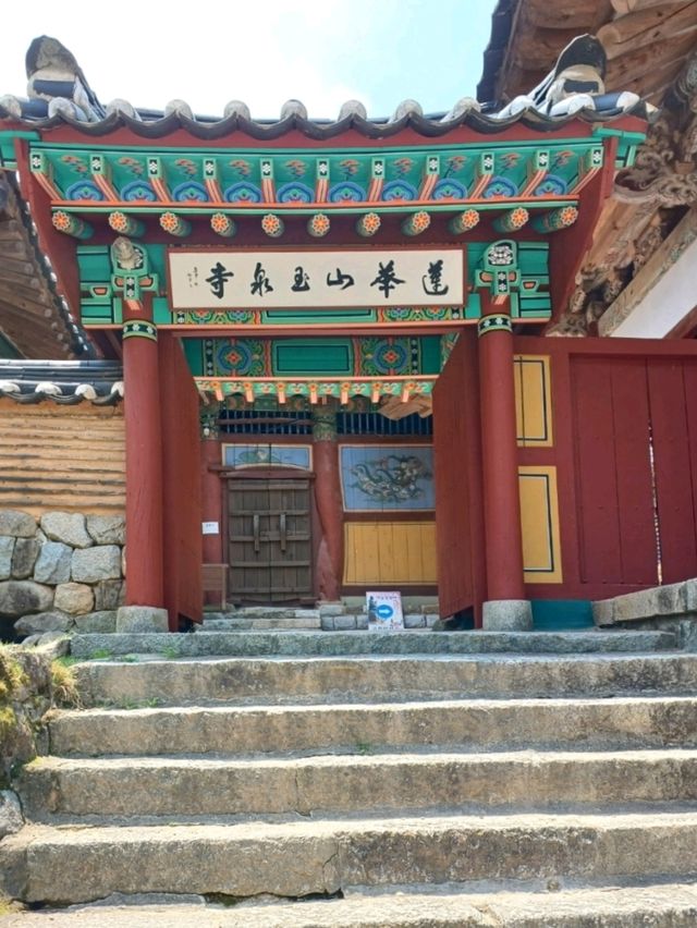 여름산책에 제격인 힐링 사찰, 옥천사