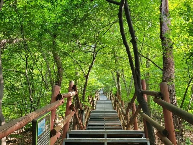 Short Climb, Peaceful Vibes, Hidden Gem Energy