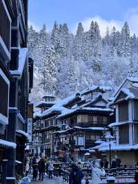 ❄️冬日限定的夢境：漫步銀山溫泉