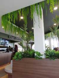🌿 Jungle Vibes in the Heart of SP!☕