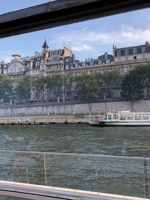 parisに行ったら絶対行って！絶景ディナークルーズ