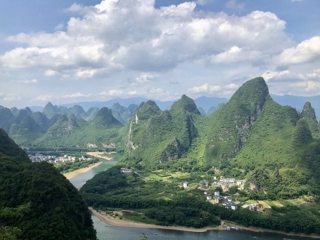 🌿🚣‍♂️ Summer Escape to the Lijiang River, Guilin: A Watercolor Dream Come to Life
