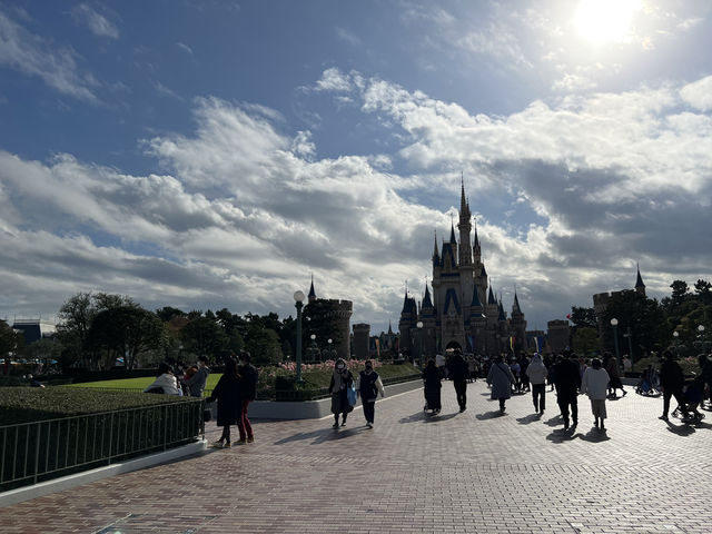🏰 Disneyland Tokyo – A Magical Day for the Whole Family