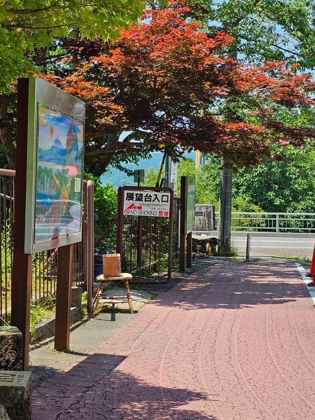 惠那峽展望台旁，品嚐婆婆爺爺的溫暖味道〔三陸屋五平餅〕🍢⛰️