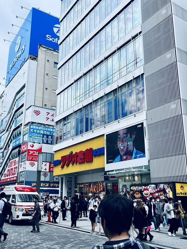그럼에도 여전히 덕질의 성지, 아키하바라 오타쿠 로드🛣️