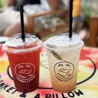  เสื่อผืน หมอนใบ คาเฟ่ (A Blanket & A Pillow) 