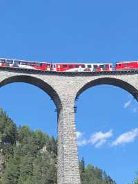 【奇跡の鉄道建築】ランドヴァッサー橋で絶景と感動の瞬間を🚂🌉