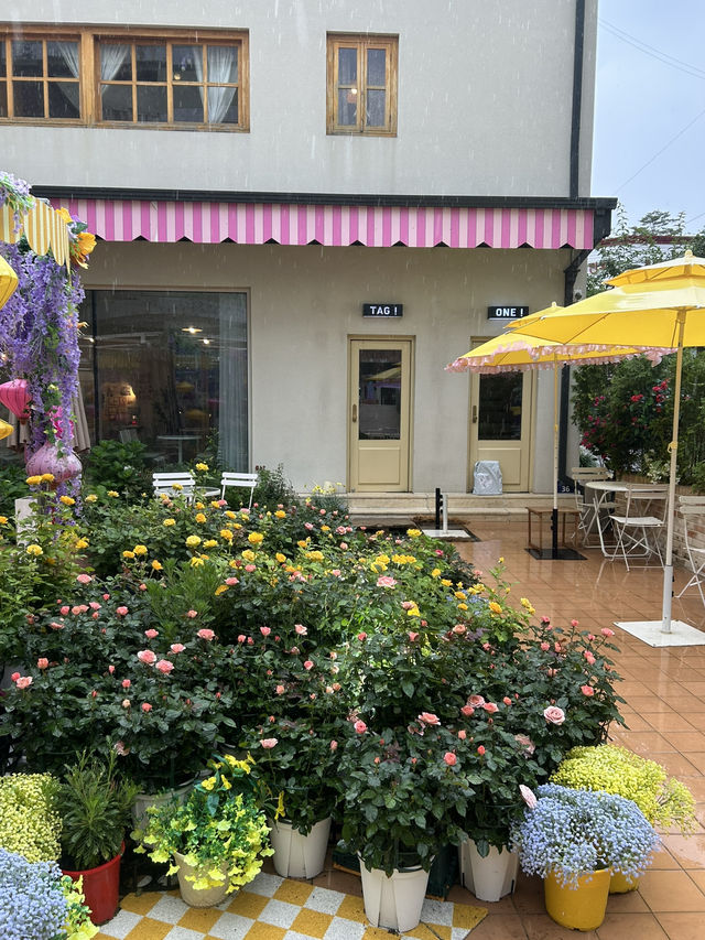 ☕ 디즈니 감성 가득 가득한, 태그원 카페 💛🧡
