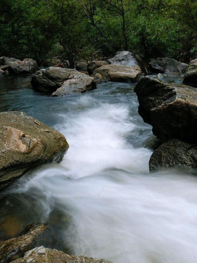หนีเมืองกรุงมาฮีลใจที่ "น้ำตกคลองลาน" จ.กำแพงเพชร