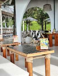 The Lunar Beach House พัทยา คาเฟ่บนเขาพระตำหนัก