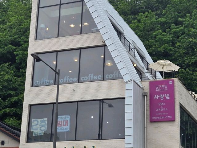 강릉 여행시 기차 탑승 전 , 휴식을 취할 수 있는 카페 ' 에이브릭 ' ❤️