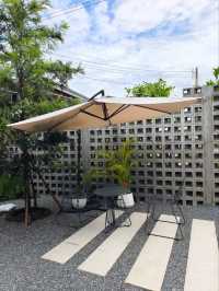 EMQUARTER CAFE 
