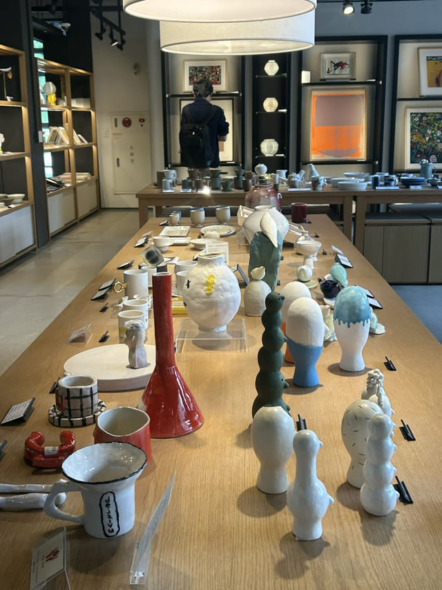 🎨 공예 장인과 현대 디자인이 공존하는 곳, MMCA 공예숍 (Craft Shop) 🎨 