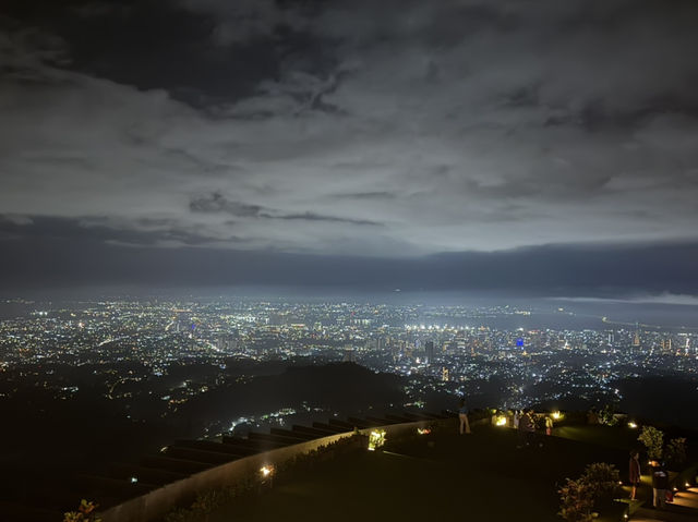 フィリピン　tops展望台の夜景を感じてみては？