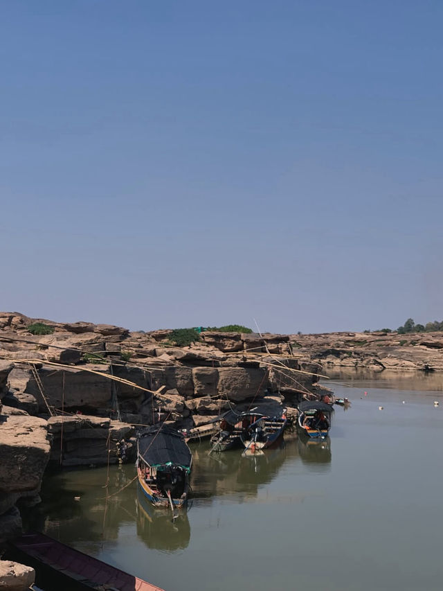 สามพันโบก (Sam Phan Bok)