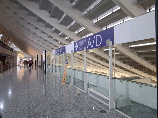 桃園國際機場第一航廈｜出國旅人的第一站