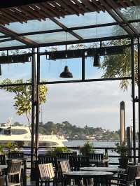 Juice & Joy, Welcome to Momoo Harbour Bay!