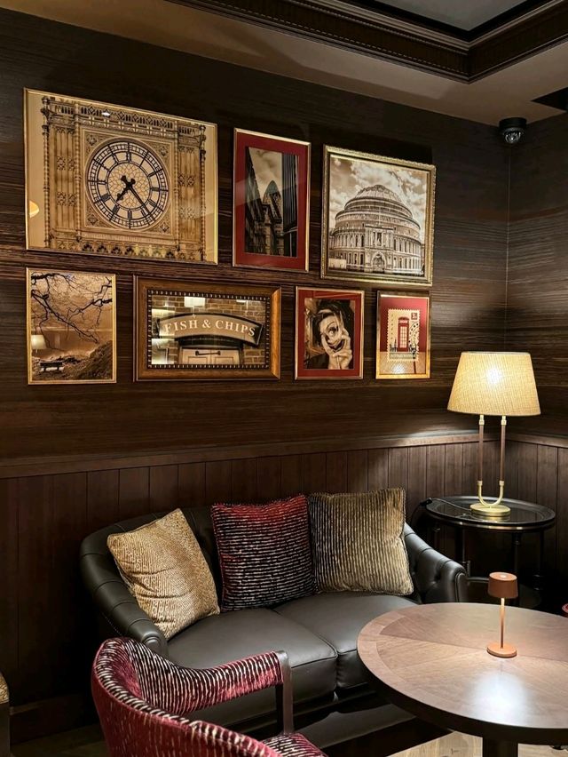 The English Bar