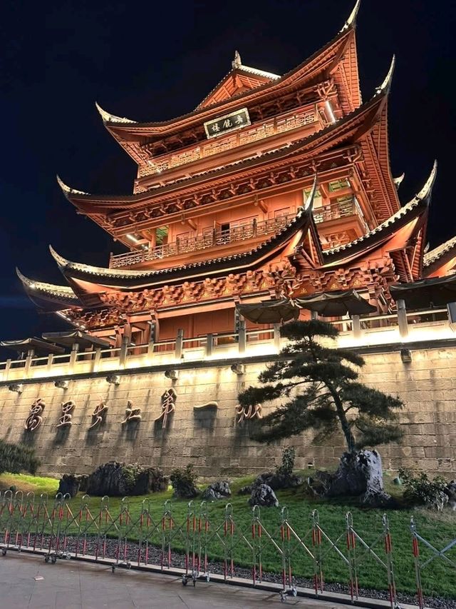 Yibin Hejiangmen: Where Rivers Write History