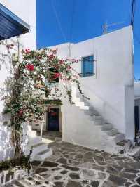 🏝️💙 “Whitewashed Wonder: My Serene Escape to Paros” 🇬🇷✨