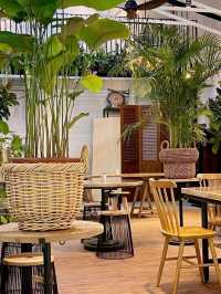 Knots Café & Living