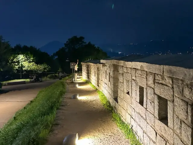 大學路約會路線中不可錯過的駱山公園 