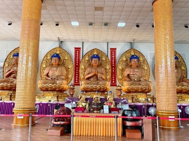 A Peaceful Escape to San Yi Fo Ding Shan Chao Sheng Temple