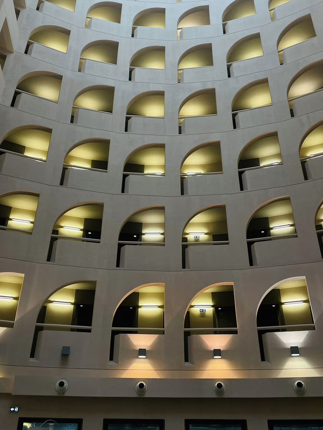 Radisson Blu Hotel Lyon – Panoramic Modern Comfort Above the City