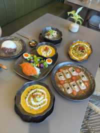 ร้านอาหารไทยแบบรสชาติจัดจ้านในโรงแรมที่กระบี่