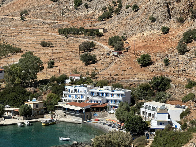 Stunning viewpoint and ancient castle in Loutro