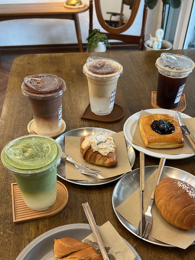 Markrio Croissant Cafe - มาร์คริโอ้ ครัวซองต์ คาเฟ่