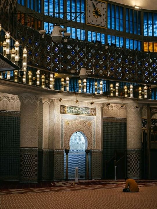 Everything felt calm and peaceful, The architecture reflects the timeless beauty of Islamic mosques, with a unique modern twist.