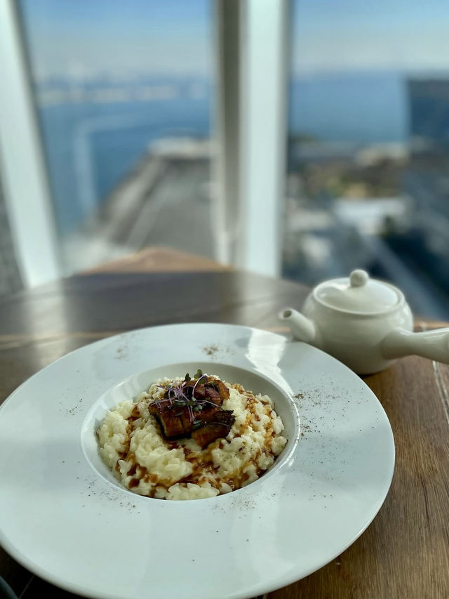 🌊 Lunch with a View at Oriental Beach Yokohama