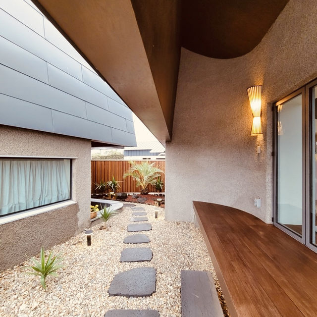 Self-Catering Convenience with Scenic Views