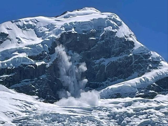 Glaciar Spegazzini Showcases Patagonia’s Majestic Ice Realm