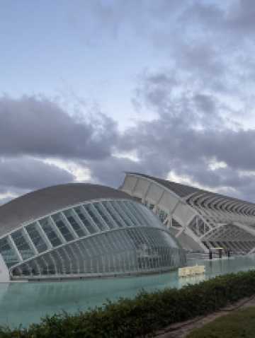 🇪🇸 발렌시아 에미스페릭 후기: 미래적인 '눈' 속의 경이로움 ✨