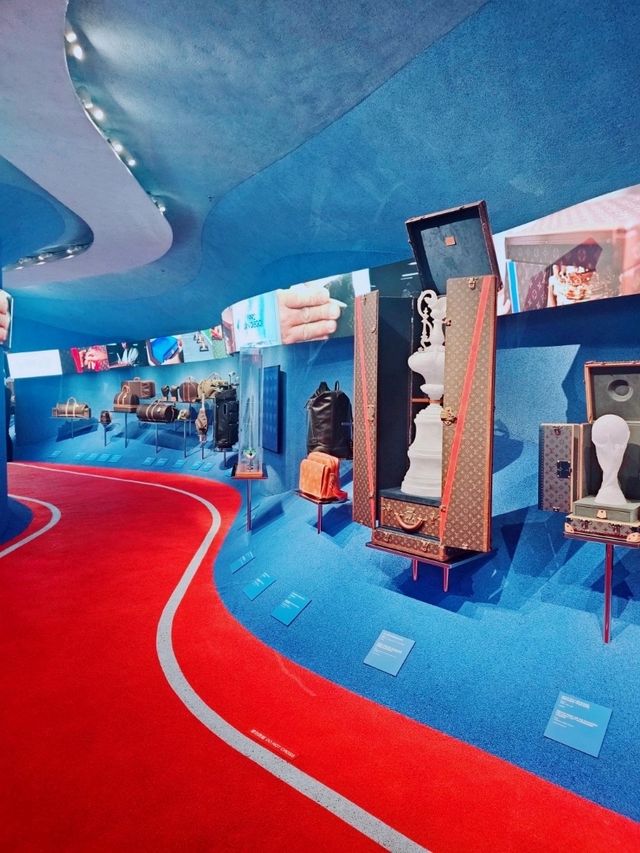 【上海で無料没入体験👜✨】📍Louis Vuitton「Visionary Journeys Shanghai」 【上海で無料没入体験👜✨】📍Louis Vuitton「Visionary Journeys Shanghai」