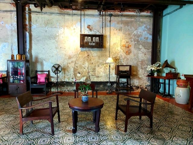 โรงแรมออน ออน โรงแรมสวยสไตล์ชิโนโปรตุกีส โรงแรมออน ออน โรงแรมสวยสไตล์ชิโนโปรตุกีส