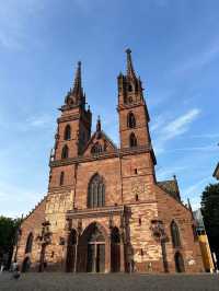 瑞士琉森分享 聖萊奧德伽爾教堂 琉森湖 卡佩爾木橋