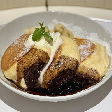 名古屋観光】チョコバナナ×生クリームの誘惑がやばすぎパンケーキ