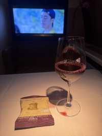 ✈️ FIRST CLASS การบินไทย 6 ชั่วโมง กรุงเทพฯ → โอซากา 80,000 บาท คุ้มไหม?