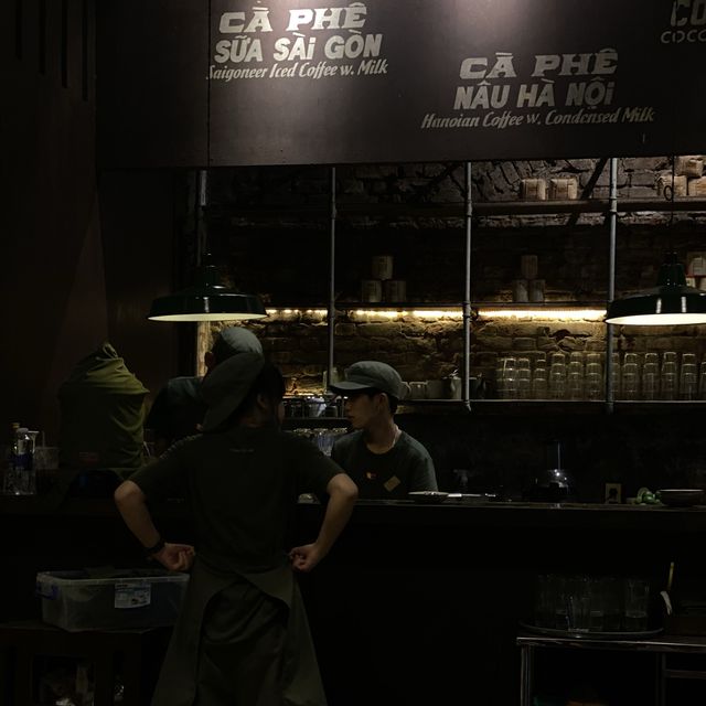 베트남 다낭 카페 콩카페 1호점 Cộng Cà Phê
